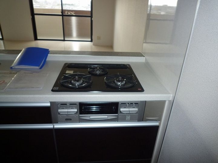 プロミネント四日市のキッチン