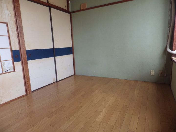 八まきビル3Bの寝室