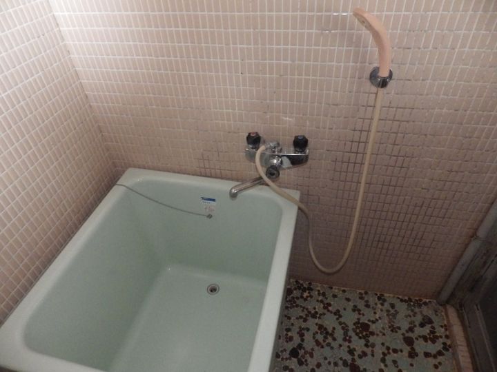 八まきビル3Bの風呂