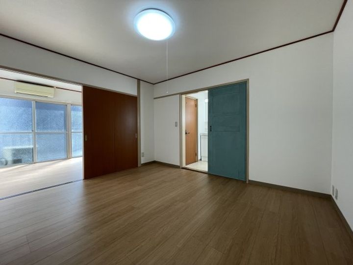 コーポITO2F-3の居間