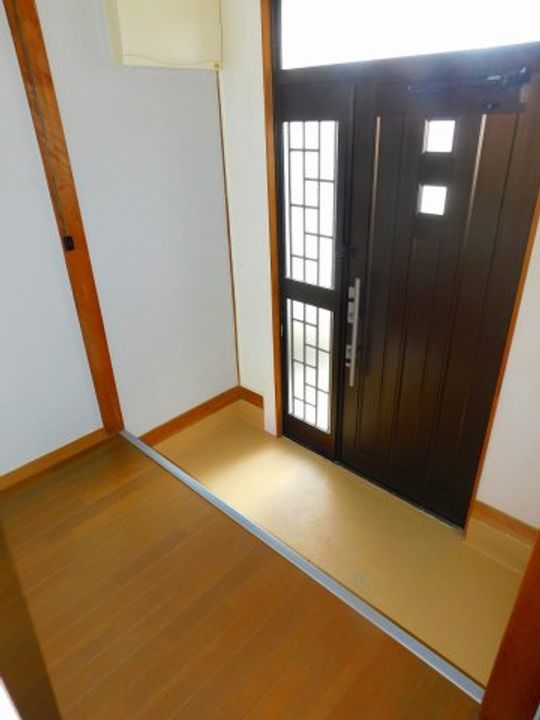三重県四日市市広永町(一戸建)の賃貸物件の玄関