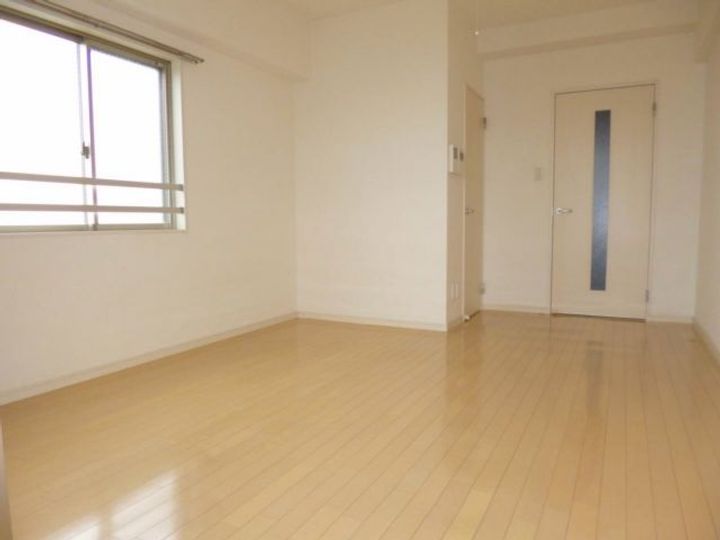 GRAN DUKE 四日市の居間