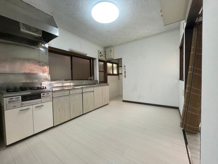 三重県四日市市東富田町(一戸建)の賃貸物件の居間