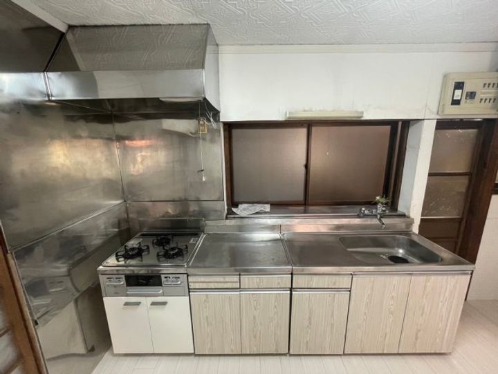 三重県四日市市東富田町(一戸建)の賃貸物件のキッチン