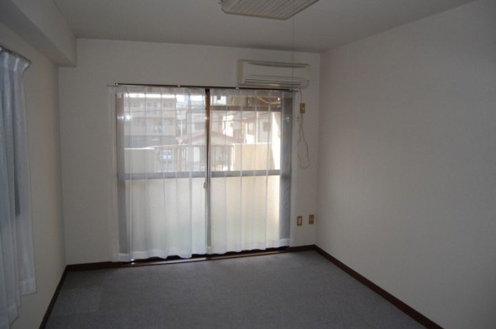 ふじよしマンション405の居間