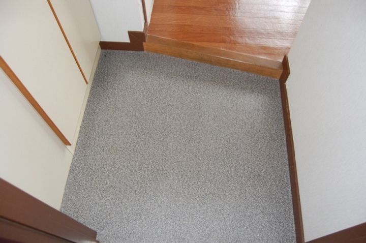 ふじよしマンション405の玄関