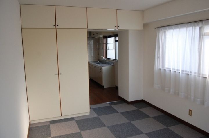 ふじよしマンション405の居間