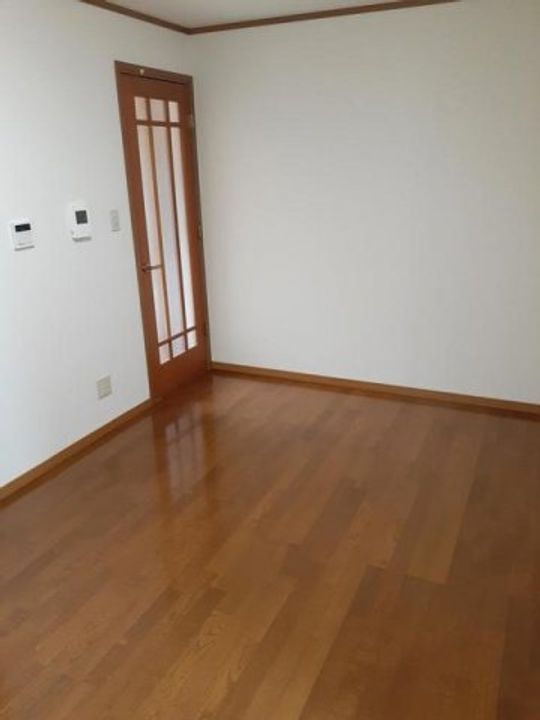 サン フォレスト Ⅱの居間