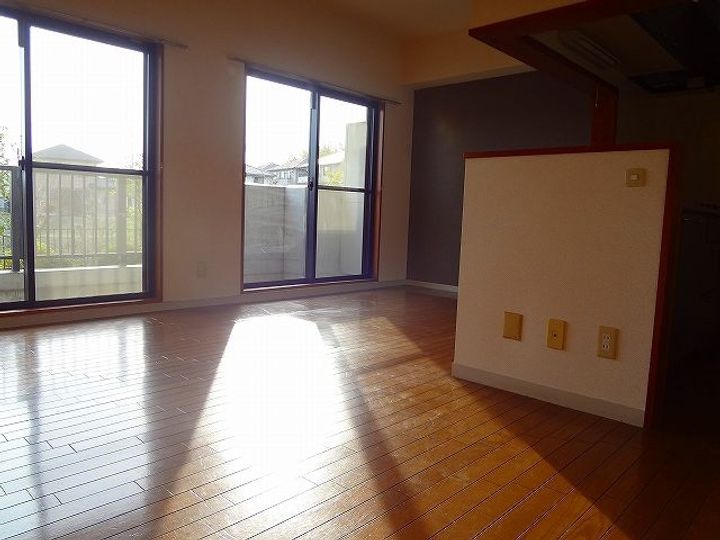 VIP-IN太平洋サウスヒルズの居間