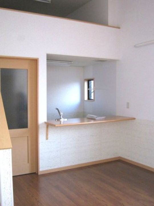 オレンジヒルズJ2101のキッチン