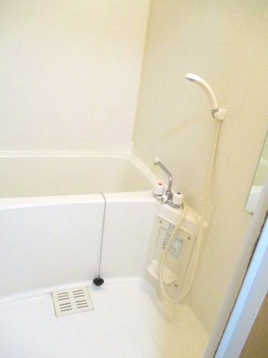 オレンジヒルズJ2101の風呂