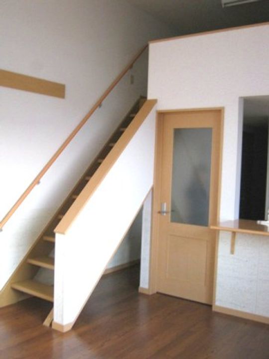 オレンジヒルズJ2101の内装