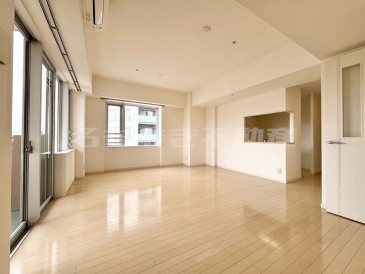 クロスレジデンス大阪新町の内装