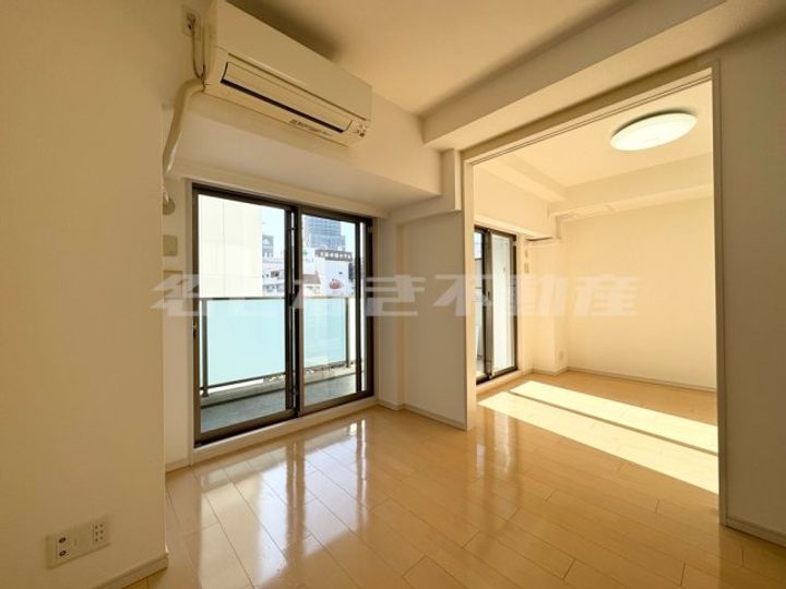 エステムエグゼ心斎橋の居間