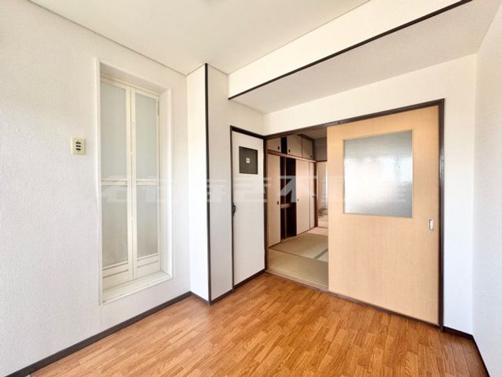 杉本マンションの居間