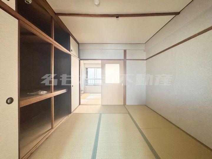 杉本マンションの内装