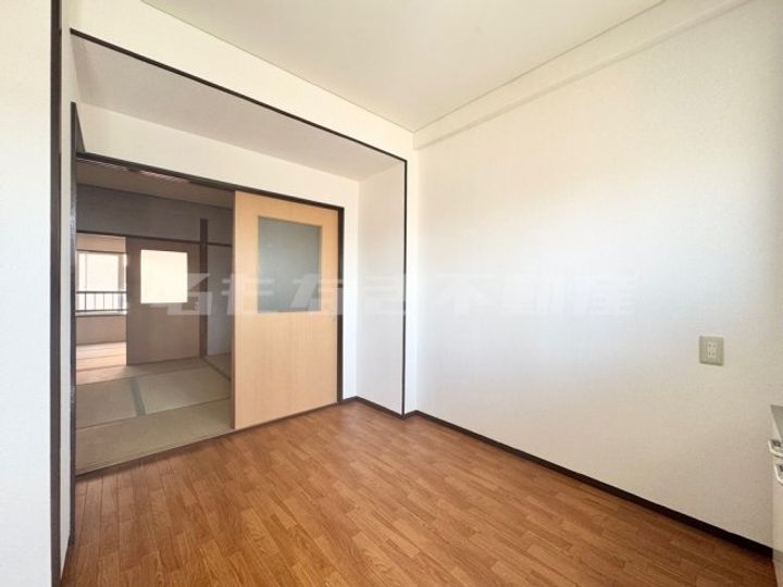 杉本マンションの居間