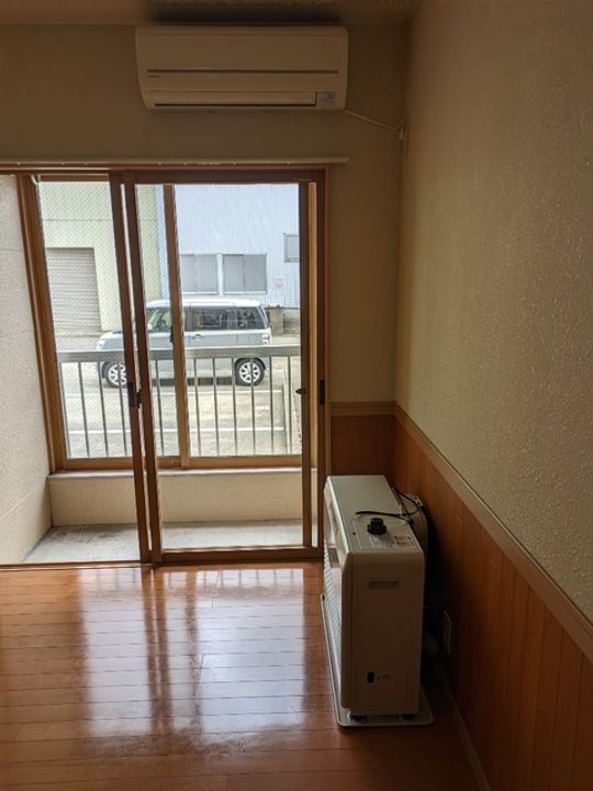 メゾンドホープ101の居間