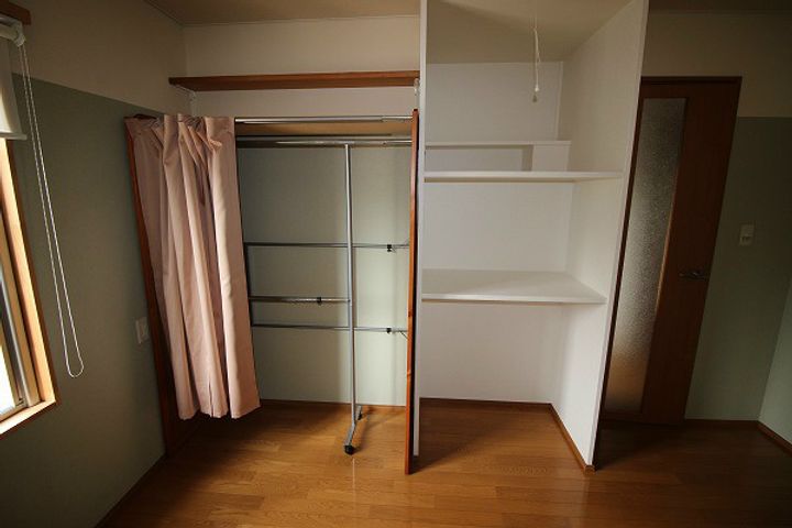 長野県長野市中御所2丁目の賃貸アパートの内装