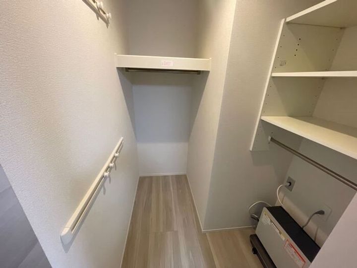 コラージュくりた2F203の内装