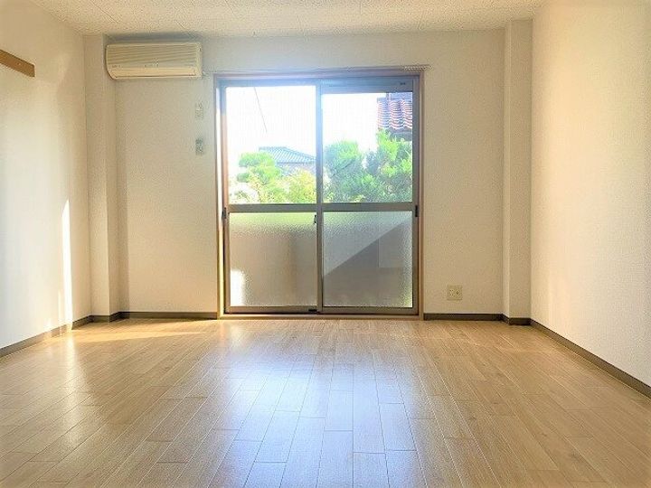 アレーテス・クレア202の居間