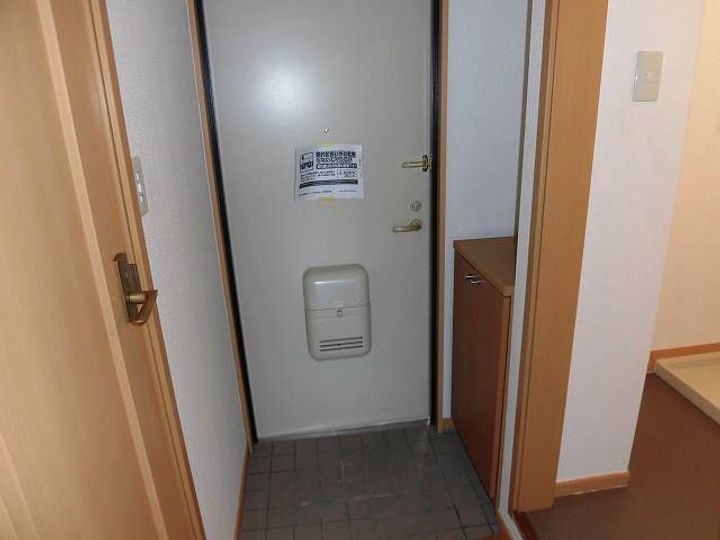 静岡県田方郡函南町間宮(マンション)の賃貸物件206の玄関