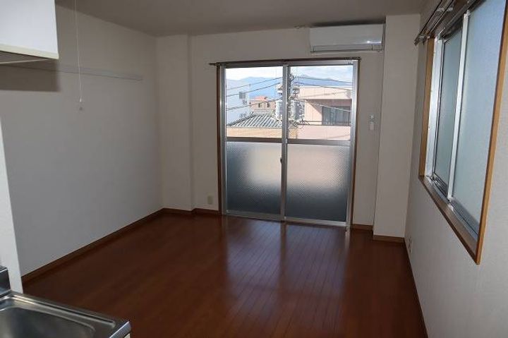 静岡県三島市西本町(マンション)の賃貸物件302の内装