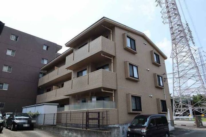 静岡県駿東郡長泉町桜堤3丁目の賃貸マンションの外観