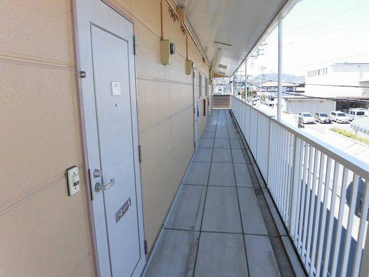 静岡県田方郡函南町肥田(アパート)の賃貸物件201の玄関