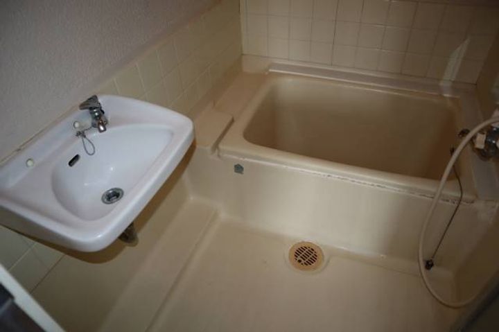 静岡県三島市幸原町1丁目(マンション)の賃貸物件202の風呂
