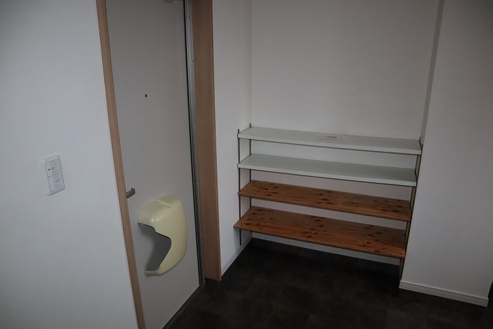 静岡県三島市末広町(アパート)の賃貸物件3Fの玄関