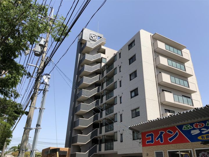 ハイグランディ塩冶の外観