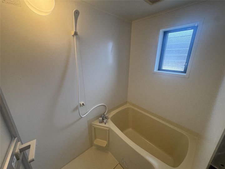 メゾンレリヤⅡC201の内装