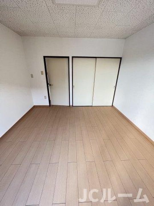 メゾンドノエルⅡの居間