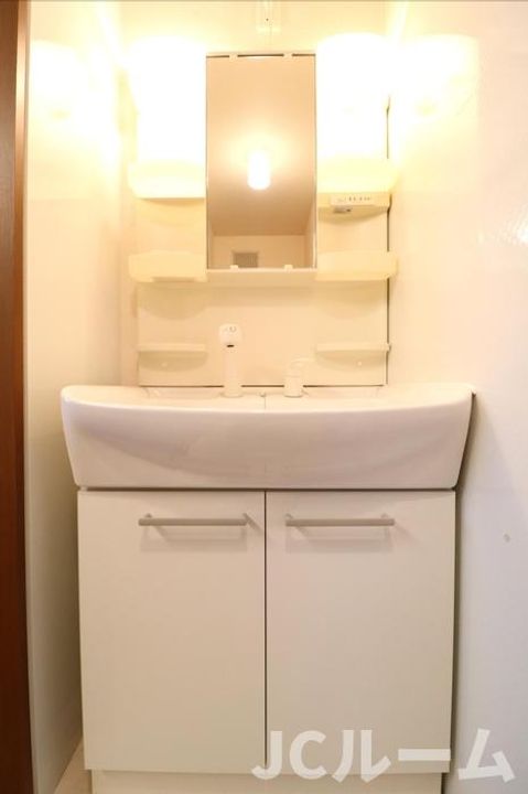 セーフハウスのその他画像