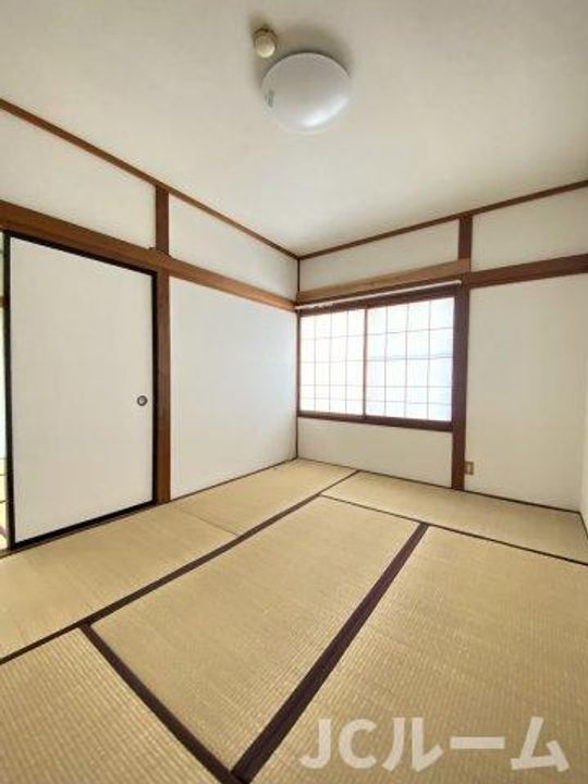 ラルース205の内装