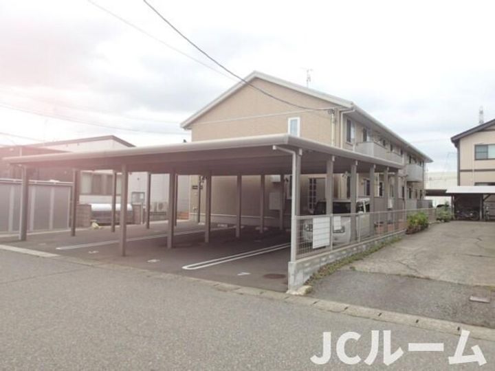 新潟県柏崎市豊町(アパート)の賃貸物件の外観