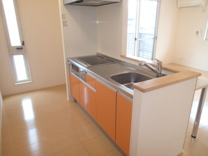 新潟県柏崎市豊町(アパート)の賃貸物件のキッチン