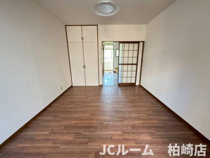 新潟県柏崎市半田1丁目(アパート)の賃貸物件104の居間