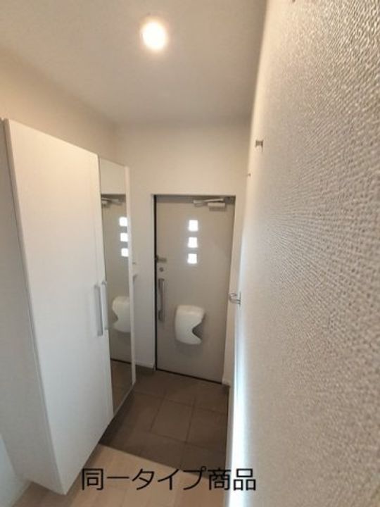 新潟県柏崎市半田3丁目(アパート)の賃貸物件の玄関