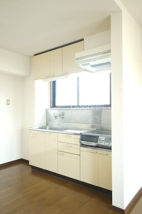 岡山県岡山市中区門田屋敷1丁目(マンション)の賃貸物件のキッチン