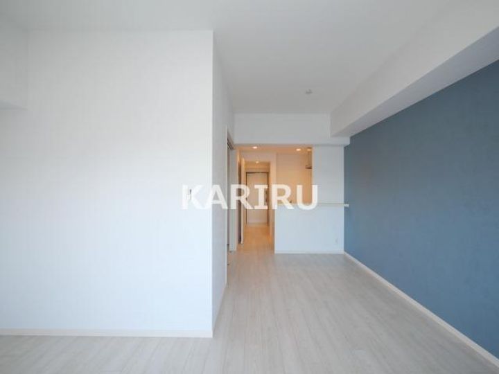 Alivis北梅田の居間