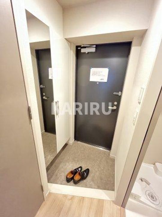 アーバネックス大阪城北201の玄関