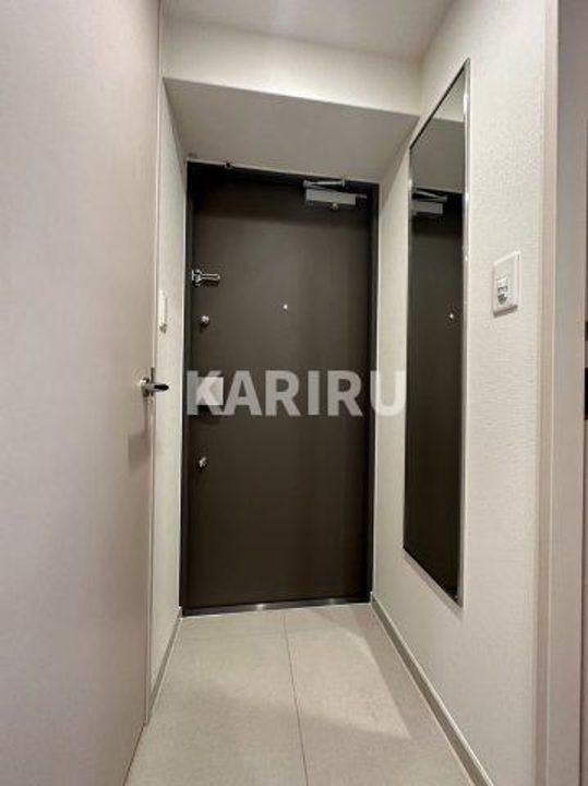 Dimus北浜の玄関