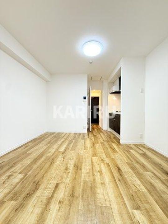 オルフェア都島304の居間