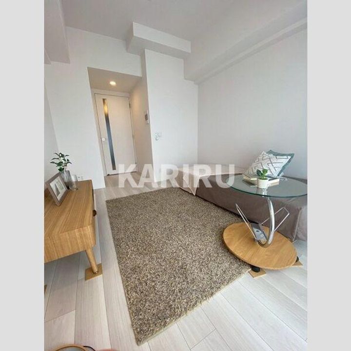 エスリード ザ・グラン大阪ノース904の居間