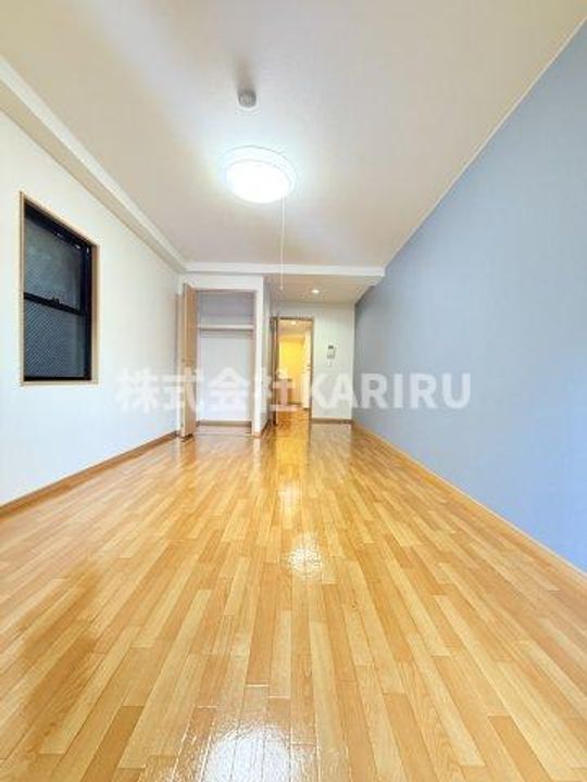 グラージュ小路の居間