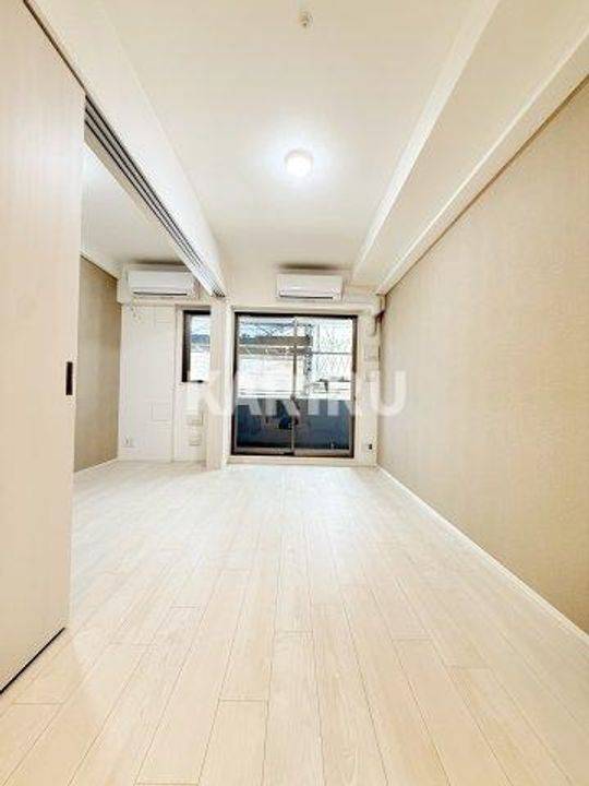 スプランディッドライズ新大阪ノースの寝室