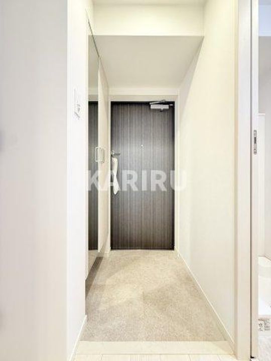 スプランディッドライズ新大阪ノースの玄関