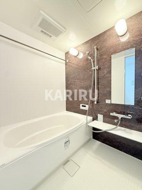 メゾンドボヌール弁天町の風呂